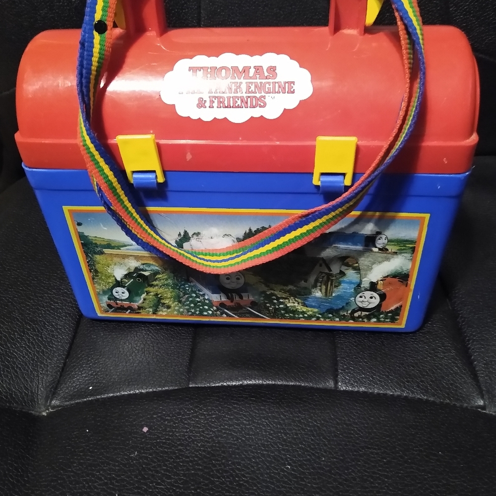 Lunchbox - Picture 2 of 6